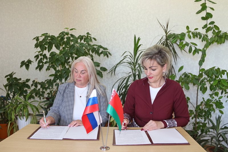 Знаковое событие Подписано соглашение о сотрудничестве между ЦСОН Зельвенского района и Зеленоградского муниципального округа Калининградской области